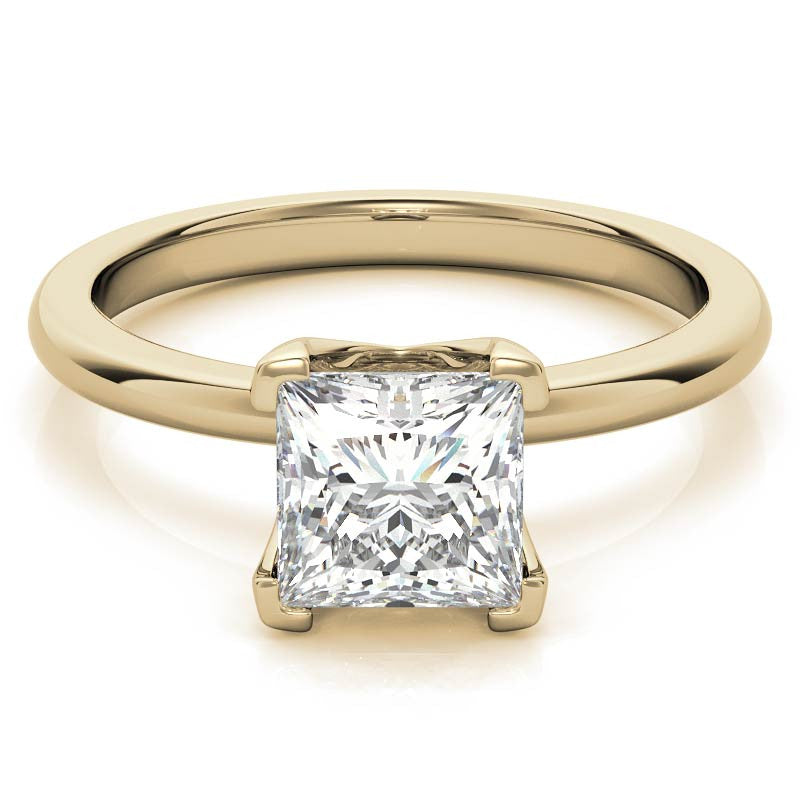 Novo Princess cut Moissanite Solitaire Ring