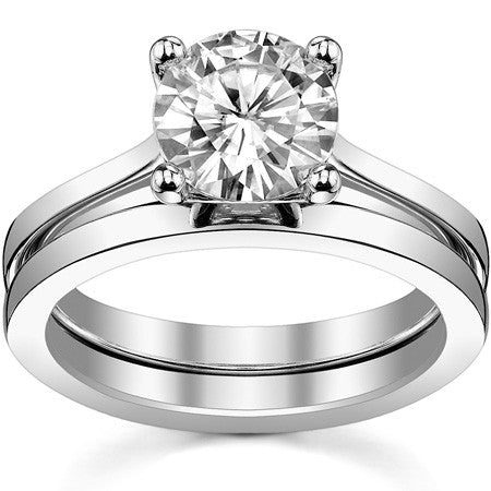 Round Petite Trellis 4-Prong Solitaire Ring