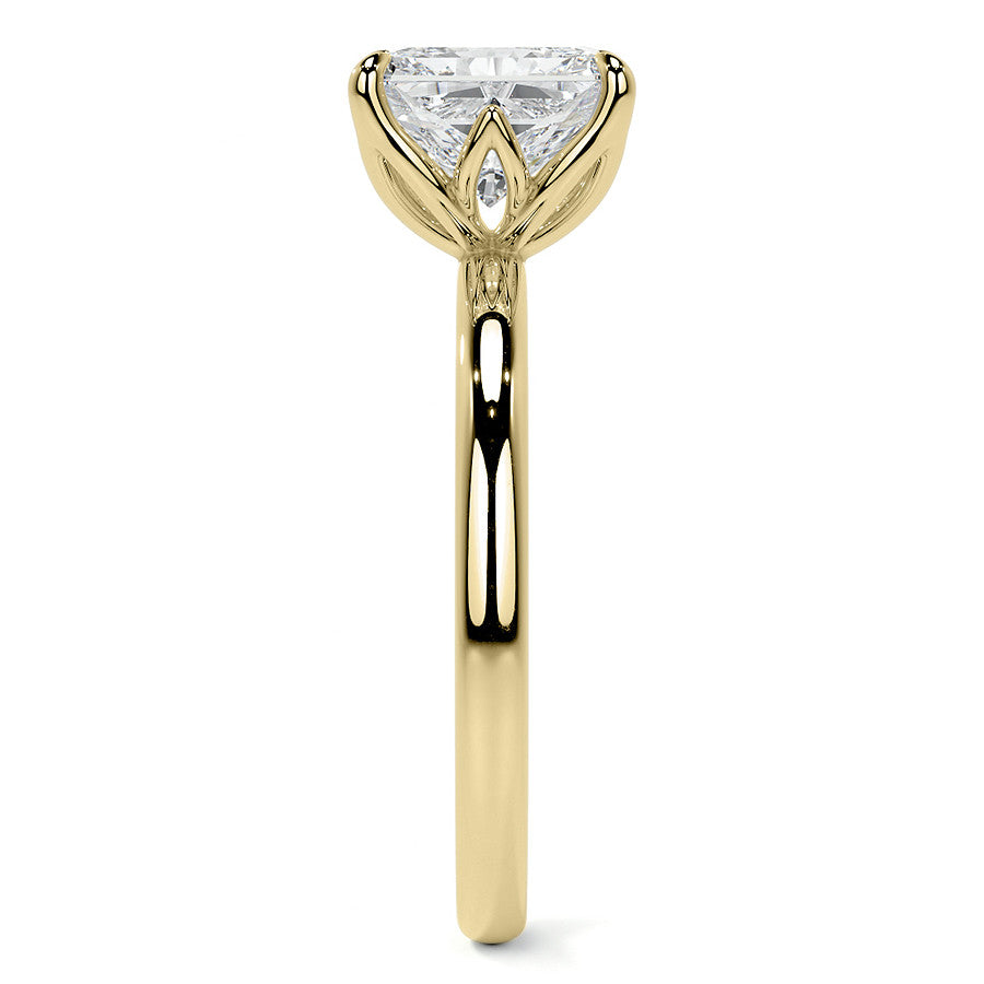 4-Prong Emerald / Radiant Petal Inspired Moissanite Solitaire Ring