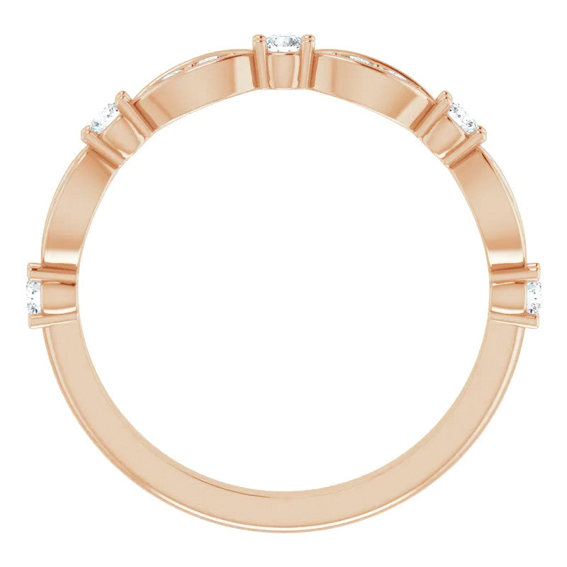 Round Brilliant Moissanite Scalloped Stackable Band