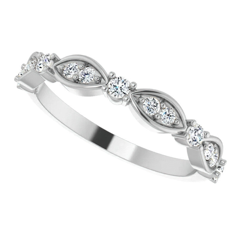 Round Brilliant Moissanite Scalloped Stackable Band
