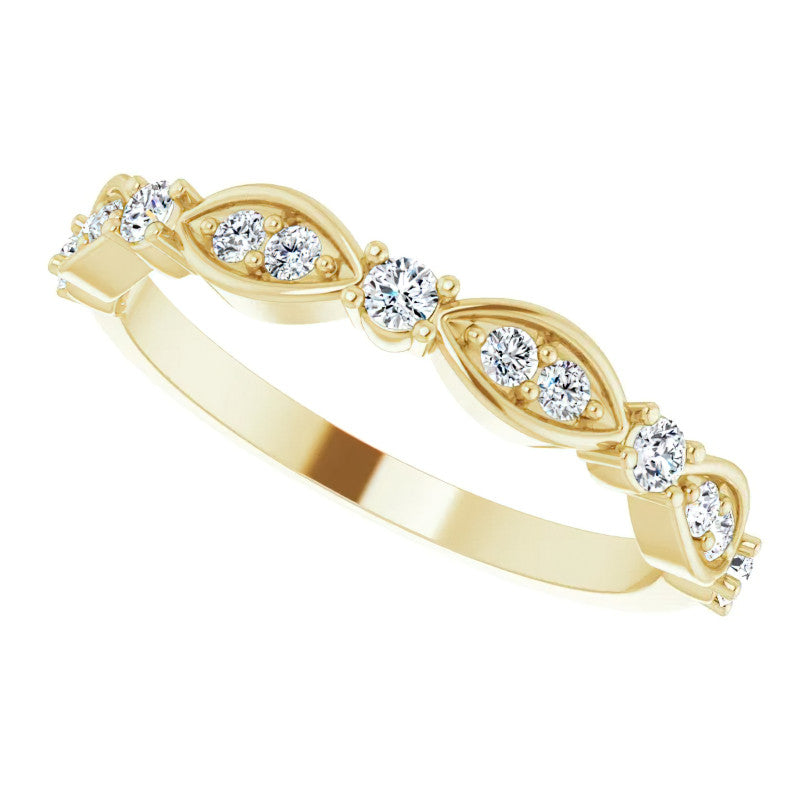 Round Brilliant Moissanite Scalloped Stackable Band