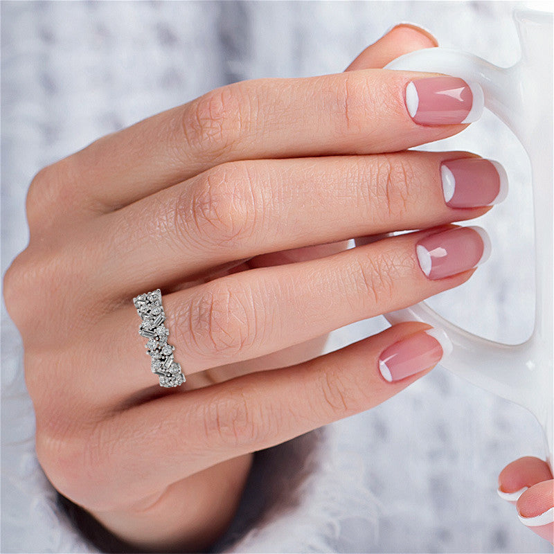 Round/Baguette/Marquise Moissanite Cluster Stackable Band