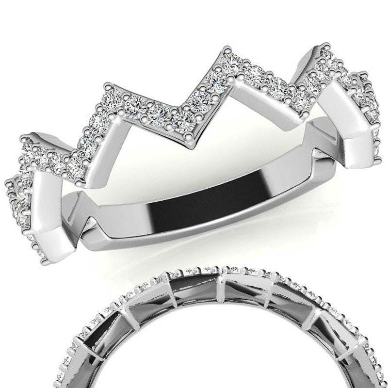 Round Chevron Design Moissanite Stackable Band