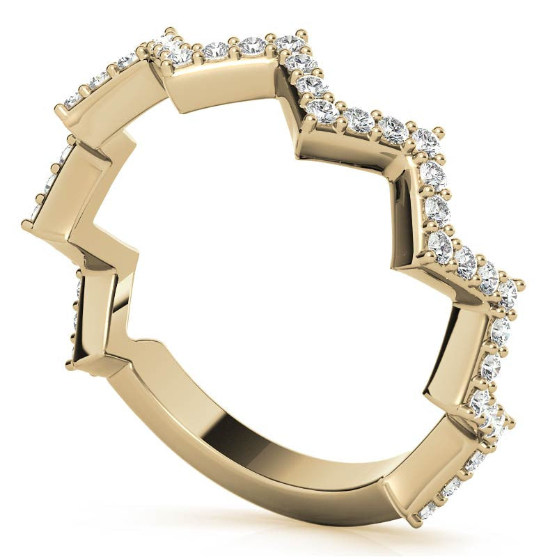 Round Chevron Design Moissanite Stackable Band