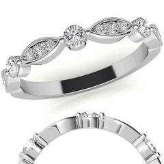 Scallop Design Round Brilliant Moissanite Stackable Band