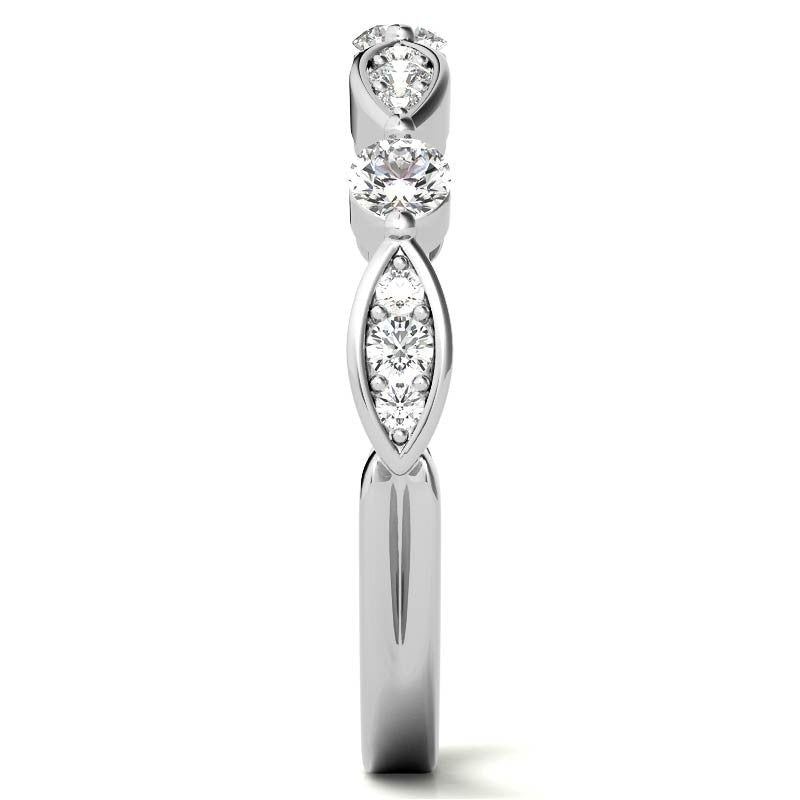 Scallop Design Round Brilliant Moissanite Stackable Band
