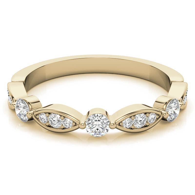 Scallop Design Round Brilliant Moissanite Stackable Band