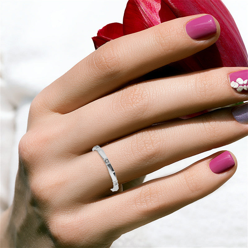 Geometrical Moissanite Round Stackable Band