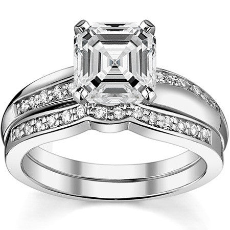 Round Brilliant Moissanite Engagement Ring, 0.10ct