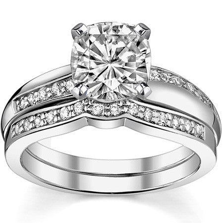 Round Brilliant Moissanite Engagement Ring, 0.10ct