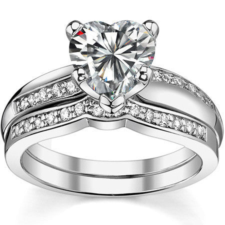 Round Brilliant Moissanite Engagement Ring, 0.10ct
