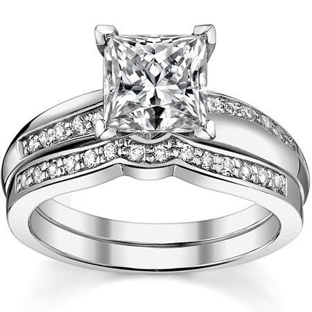 Round Brilliant Moissanite Engagement Ring, 0.10ct