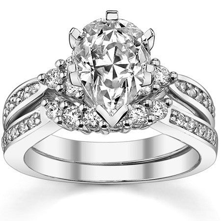 Round Brilliant Moissanite Engagement Ring, 0.28ct
