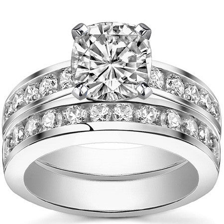 Round Brilliant Moissanite Channel-Set Engagement Ring (0.6ct, 2.5mm)