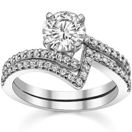 Round Brilliant Moissanite Bypass Engagement Ring, 0.26ct