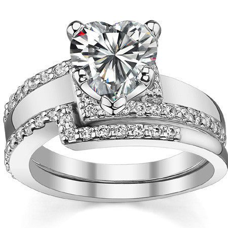 Round Brilliant Moissanite & Diamond Bypass Engagement Ring, 0.23ct