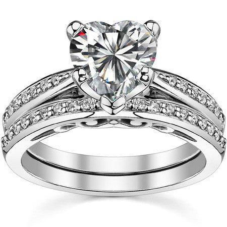 Round Brilliant Moissanite Sculpted Antique Engagement Ring