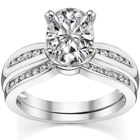 Round Brilliant Moissanite Petite Tapered Engagement Ring , 0.13ct
