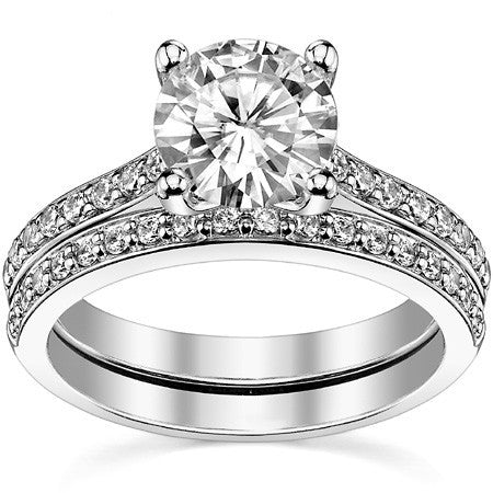 Round or Cushion Moissanite Engagement Ring