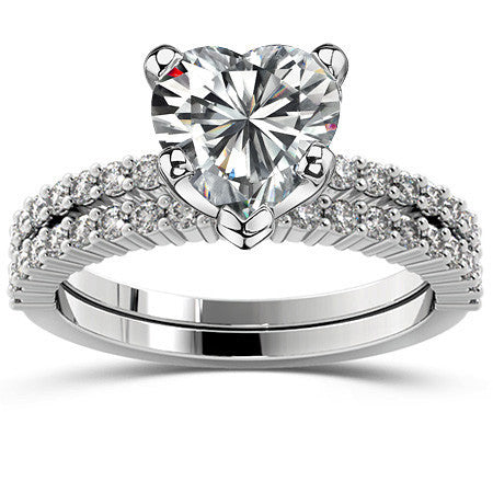 Round Brilliant Moissanite Shared-Prong Semi-Eternity Ring (0.27ct)