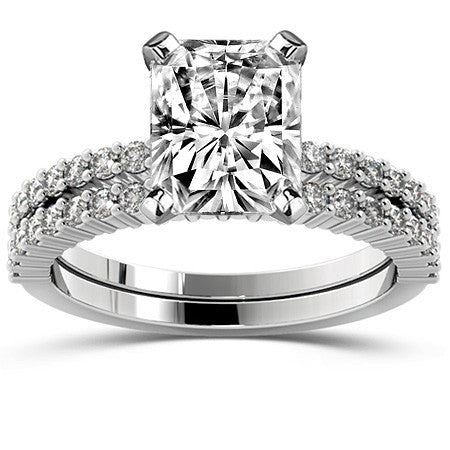 Round Brilliant Moissanite Shared-Prong Semi-Eternity Ring (0.27ct)