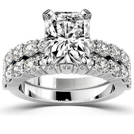 Round Brilliant Moissanite Shared-Prong Semi-Eternity Ring, 1ct