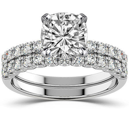 Round Brilliant Moissanite 4-Prong Set Semi-Eternity Ring (0.36ct)