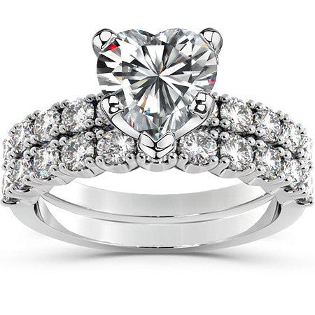 Round Brilliant Moissanite 4-Prong Set Semi-Eternity Ring (0.60ct)