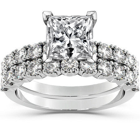 Round Brilliant Moissanite 4-Prong Set Semi-Eternity Ring (0.60ct)