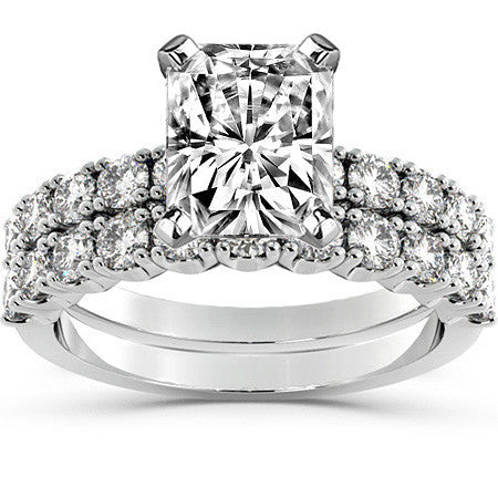 Round Brilliant Moissanite 4-Prong Set Semi-Eternity Ring (0.60ct)