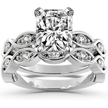 Round Brilliant Moissanite Infinity Style Semi-Eternity Ring (0.36ct)