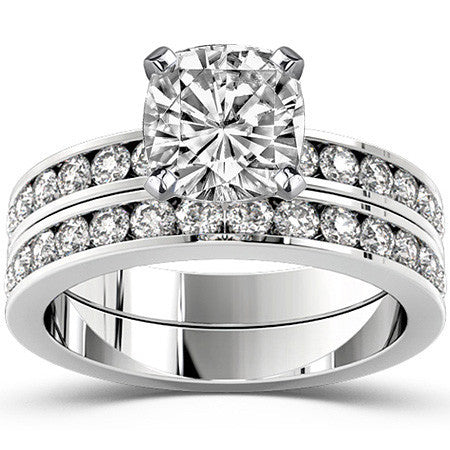 Round Brilliant Moissanite Channel Set Semi-Eternity Ring (0.42ct)