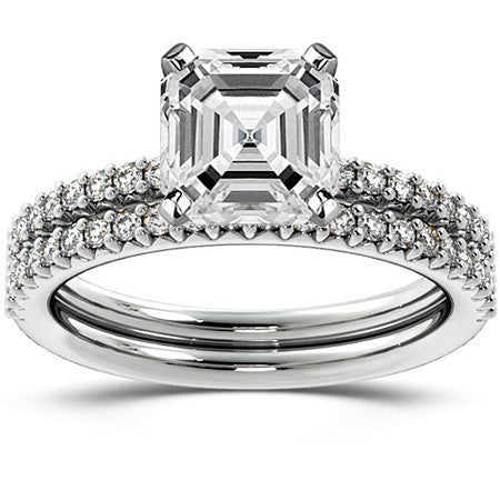 Round Brilliant Moissanite Shared-Prong Semi-Eternity Ring (0.20ct)