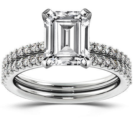 Round Brilliant Moissanite Shared-Prong Semi-Eternity Ring (0.20ct)