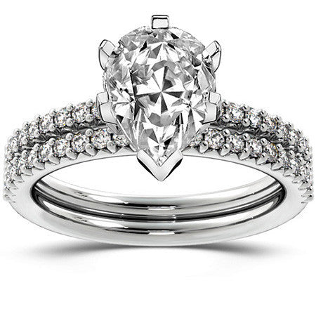 Round Brilliant Moissanite Shared-Prong Semi-Eternity Ring (0.20ct)