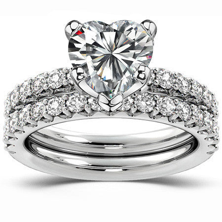 Round Brilliant Moissanite Shared-Prong Semi-Eternity Ring (0.42ct)