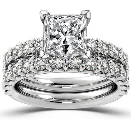 Round Brilliant Moissanite Shared-Prong Semi-Eternity Ring (0.72ct)